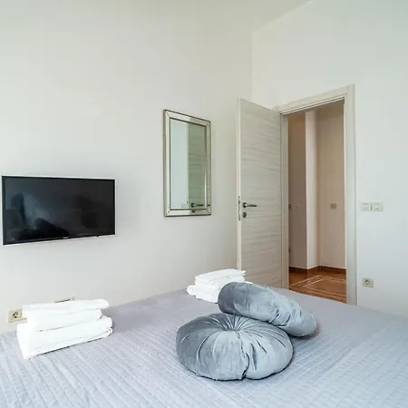 Apartment Elly *