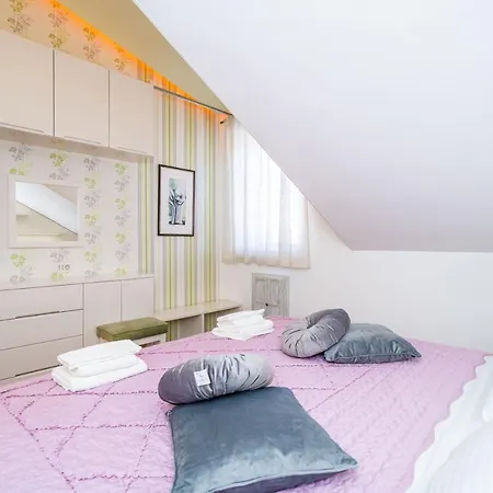 Apartment Elly